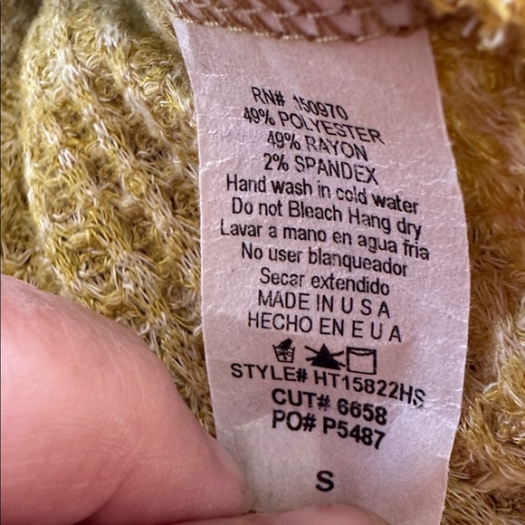 HUMMINGBIRD Yellow and Gray waffle lightweight Knit top - Picture 7 of 7